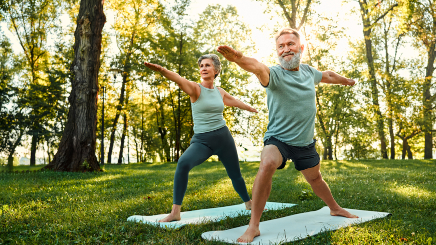 Yoga kan minska symtomen vid reumatism. Foto: Getty Images