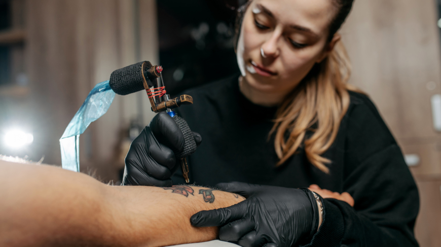 Det verkar finnas ett samband mellan risk för lymfom och tatueringar. Foto: Getty Images